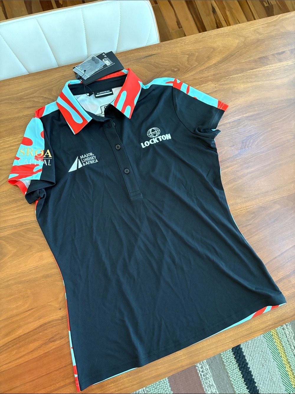 NEW! J.LINDEBERG Cara Golf Polo Black Aqua Red NWT Size Medium - Picture 3 of 9